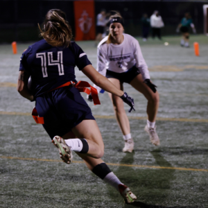 Équipe de flag football féminin au Championnat national à Montréal