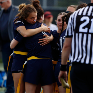 Équipe de flag football féminin au Championnat national à Montréal