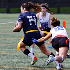 Équipe de flag football féminin au Championnat national à Montréal